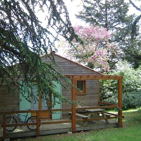 Saint-Julien-Molin-Molette Les Chalets Du Domaine Des Soyeux מראה חיצוני תמונה
